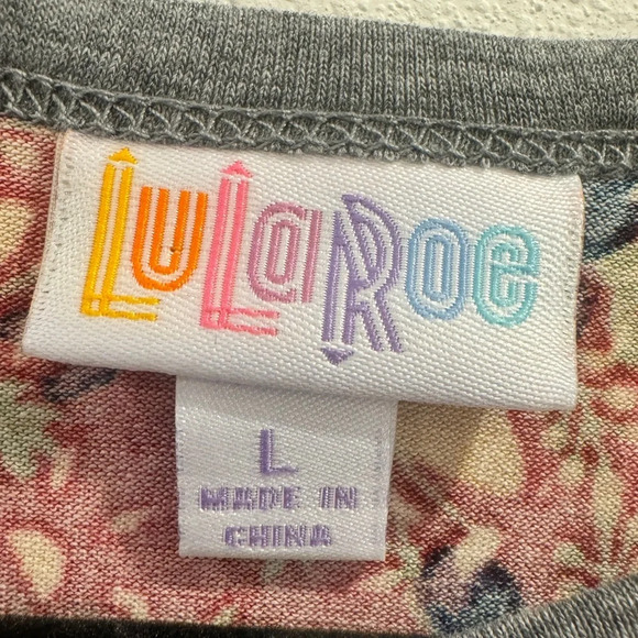 LulaRoe Raglan 3/4 sleeve top Size Large - Picture 6 of 6